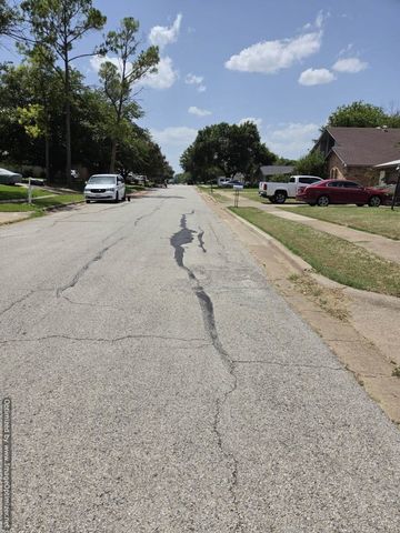 515 Grants Parkway, Arlington, TX 76014