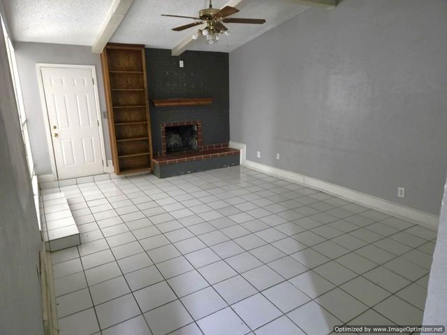 515 Grants Parkway, Arlington, TX 76014