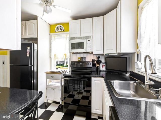 35 ARLINE AVE, Deptford, NJ 08096