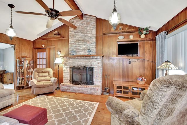 3820 Sam Houston Road, Willis, TX 77378