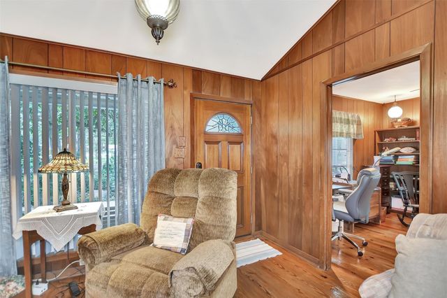 3820 Sam Houston Road, Willis, TX 77378