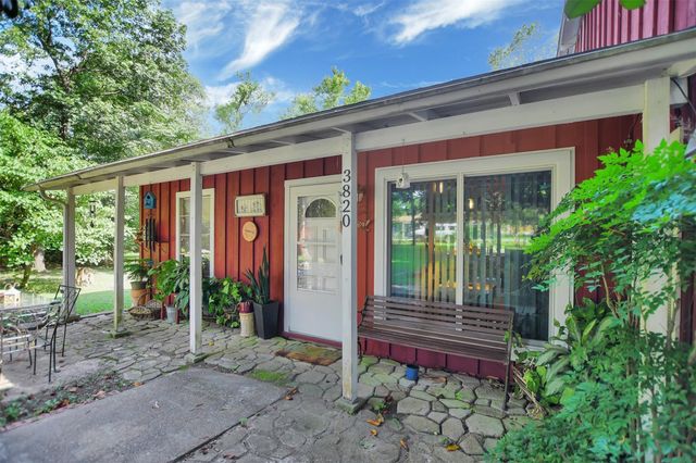 3820 Sam Houston Road, Willis, TX 77378