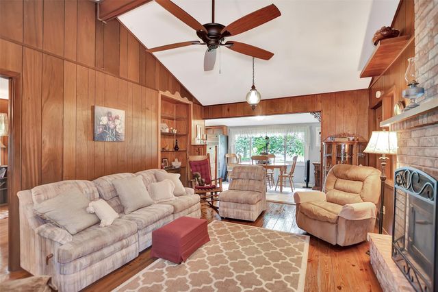 3820 Sam Houston Road, Willis, TX 77378