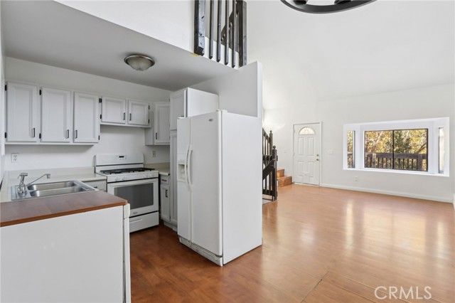 5866 Robin Oak Drive, Angelus Oaks, CA 92305