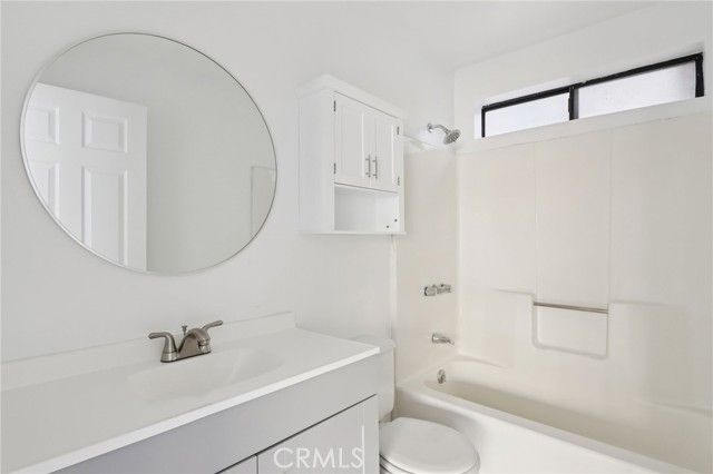 5866 Robin Oak Drive, Angelus Oaks, CA 92305