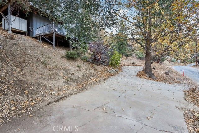 5866 Robin Oak Drive, Angelus Oaks, CA 92305