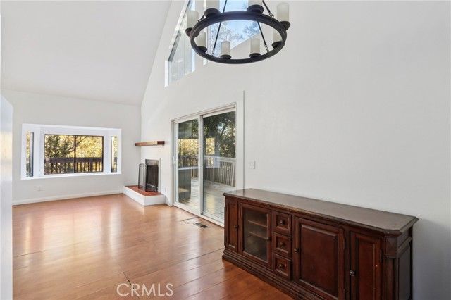 5866 Robin Oak Drive, Angelus Oaks, CA 92305