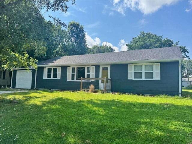 233 W 5th Street, Adrian, MO 64720