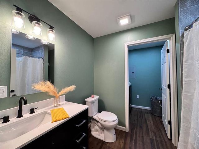 233 W 5th Street, Adrian, MO 64720