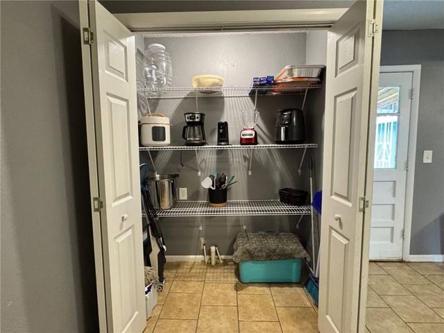 233 W 5th Street, Adrian, MO 64720