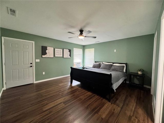 233 W 5th Street, Adrian, MO 64720