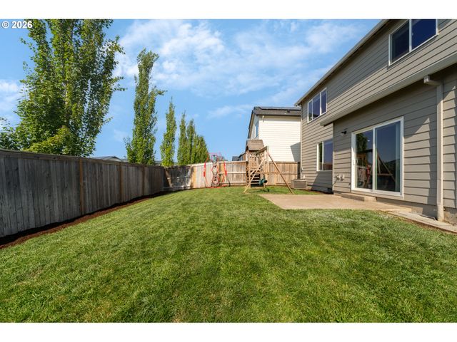 1999 KILLIAN SPRING Dr, Woodburn, OR 97071