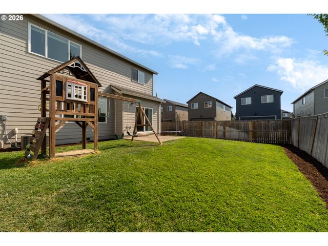 1999 KILLIAN SPRING Dr, Woodburn, OR 97071