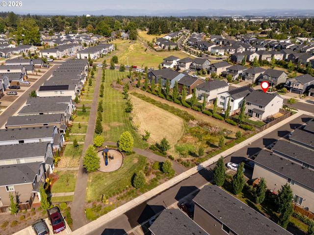 1999 KILLIAN SPRING Dr, Woodburn, OR 97071