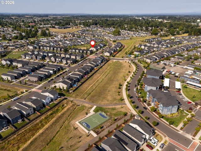 1999 KILLIAN SPRING Dr, Woodburn, OR 97071