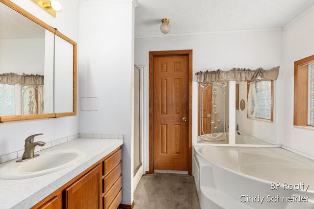 12325 Katherine Court, Grand Haven, MI 49417