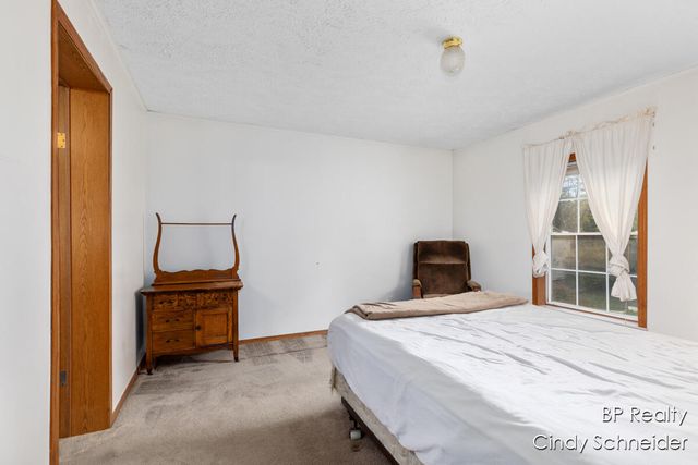 12325 Katherine Court, Grand Haven, MI 49417