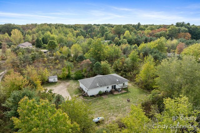 12325 Katherine Court, Grand Haven, MI 49417