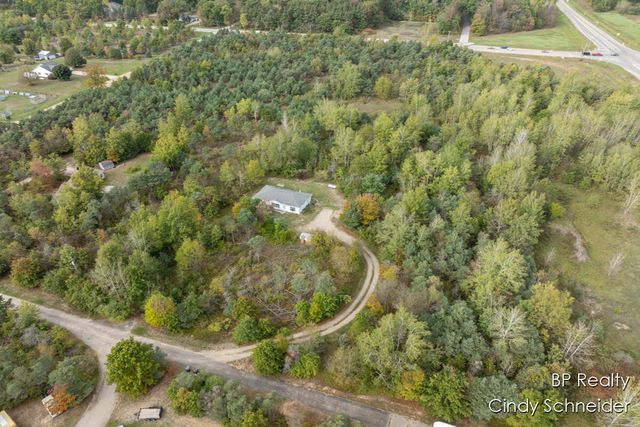 12325 Katherine Court, Grand Haven, MI 49417