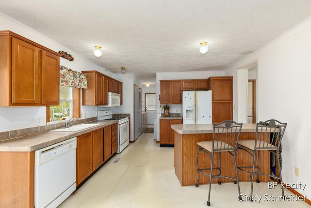 12325 Katherine Court, Grand Haven, MI 49417