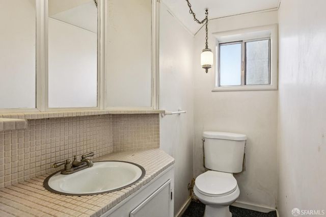 2830 Lawton Street, San Francisco, CA 94122