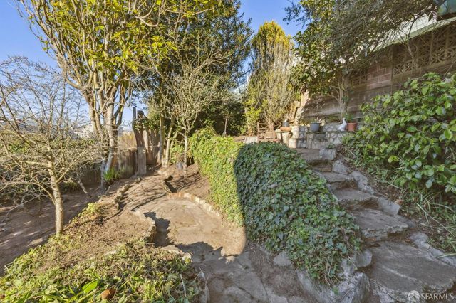 2830 Lawton Street, San Francisco, CA 94122