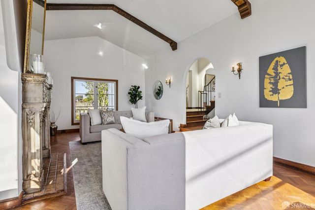 2830 Lawton Street, San Francisco, CA 94122