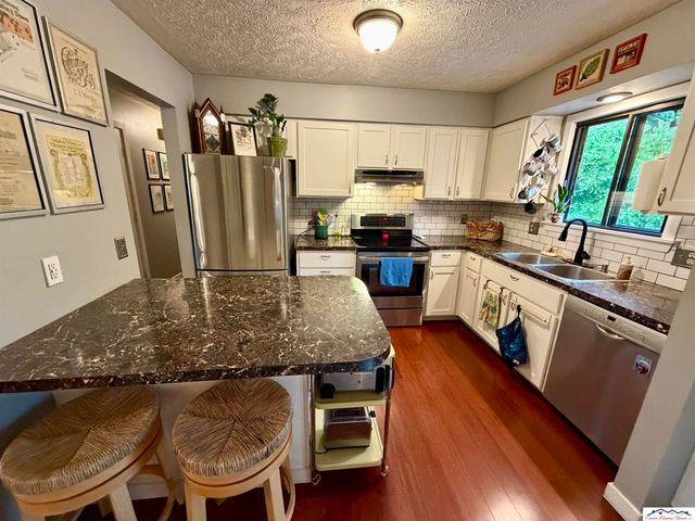 5529 N 127th Street, Omaha, NE 68164