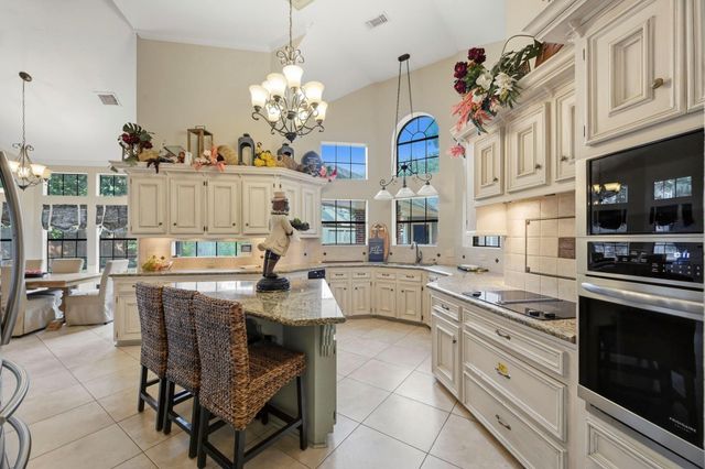 5230 Wincroft Court, Houston, TX 77069