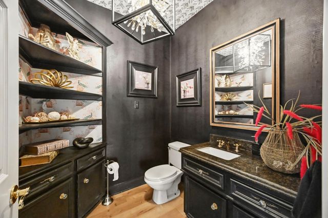 5230 Wincroft Court, Houston, TX 77069