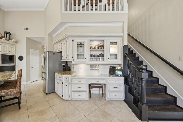 5230 Wincroft Court, Houston, TX 77069