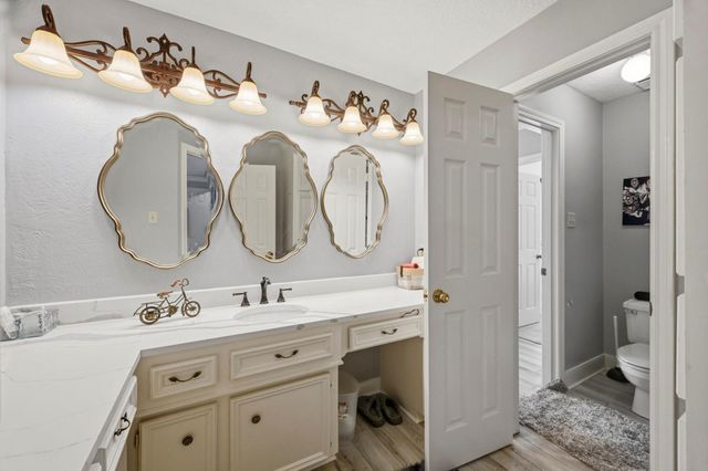 5230 Wincroft Court, Houston, TX 77069