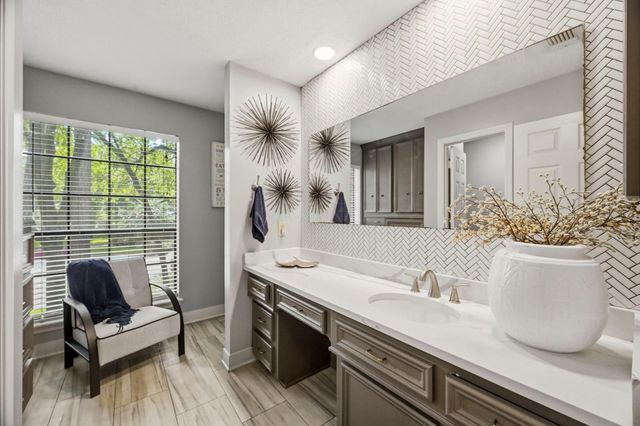 5230 Wincroft Court, Houston, TX 77069