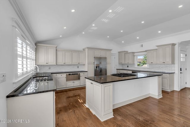 68 Blue Heron Drive S, Toms River, NJ 08753