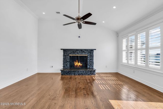68 Blue Heron Drive S, Toms River, NJ 08753