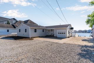 68 Blue Heron Drive S, Toms River, NJ 08753