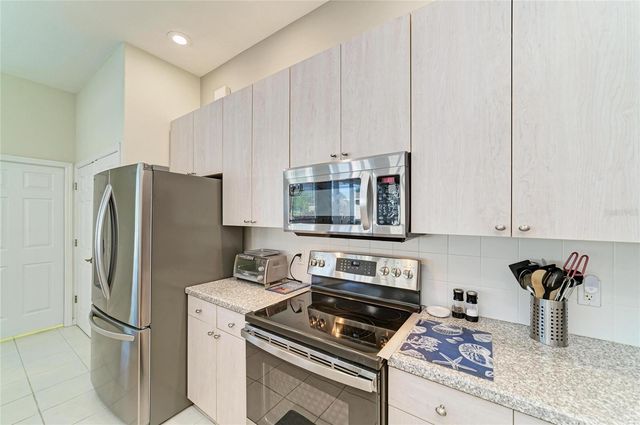 4727 COMPASS DRIVE, Bradenton, FL 34208