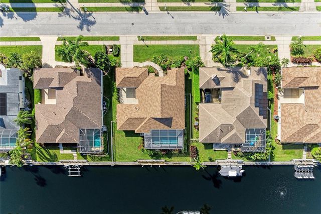 4727 COMPASS DRIVE, Bradenton, FL 34208