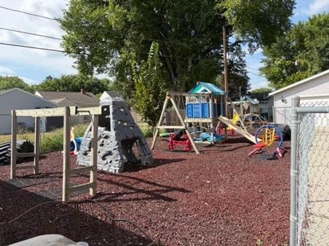 1216 4th Avenue N, Moorhead, MN 56560