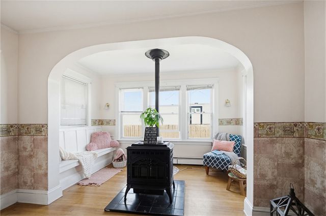 525 Willett Avenue, East Providence, RI 02915