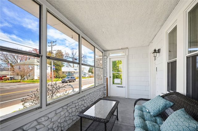 525 Willett Avenue, East Providence, RI 02915