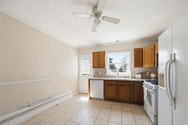 525 Willett Avenue, East Providence, RI 02915