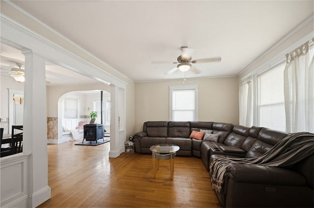 525 Willett Avenue, East Providence, RI 02915