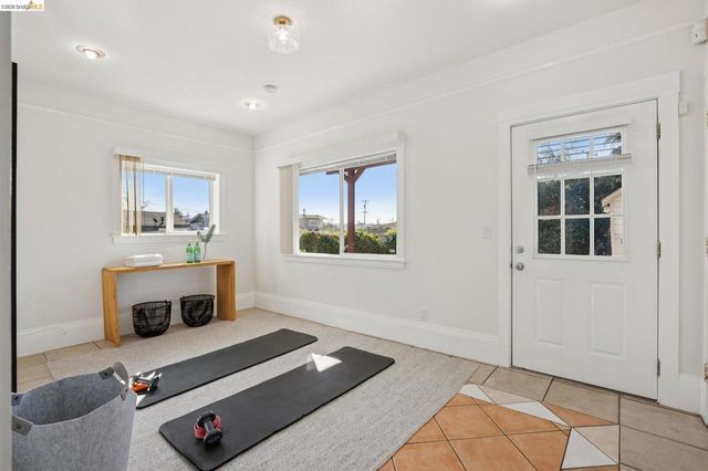 5339 Princeton St, Oakland, CA 94601