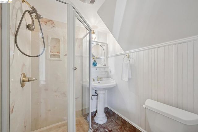 5339 Princeton St, Oakland, CA 94601