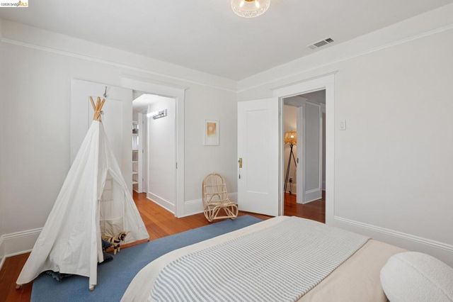 5339 Princeton St, Oakland, CA 94601