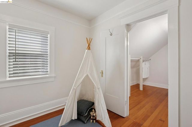 5339 Princeton St, Oakland, CA 94601