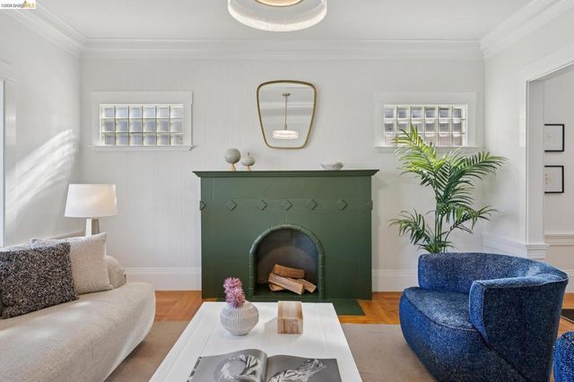 5339 Princeton St, Oakland, CA 94601