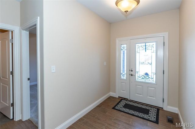 989 Hanna Bend Court, Manchester, MO 63021