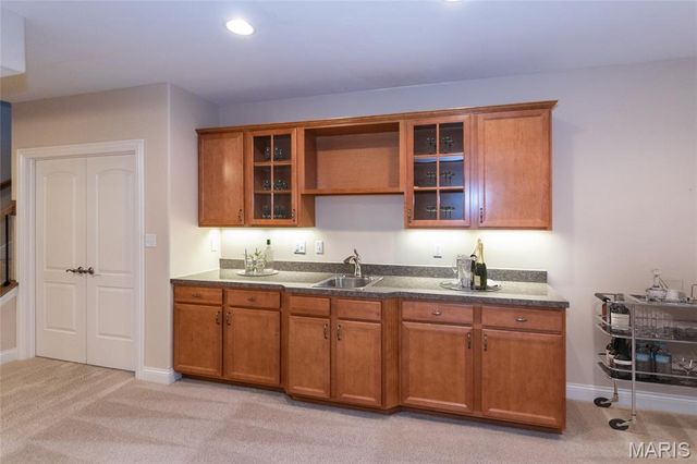 989 Hanna Bend Court, Manchester, MO 63021